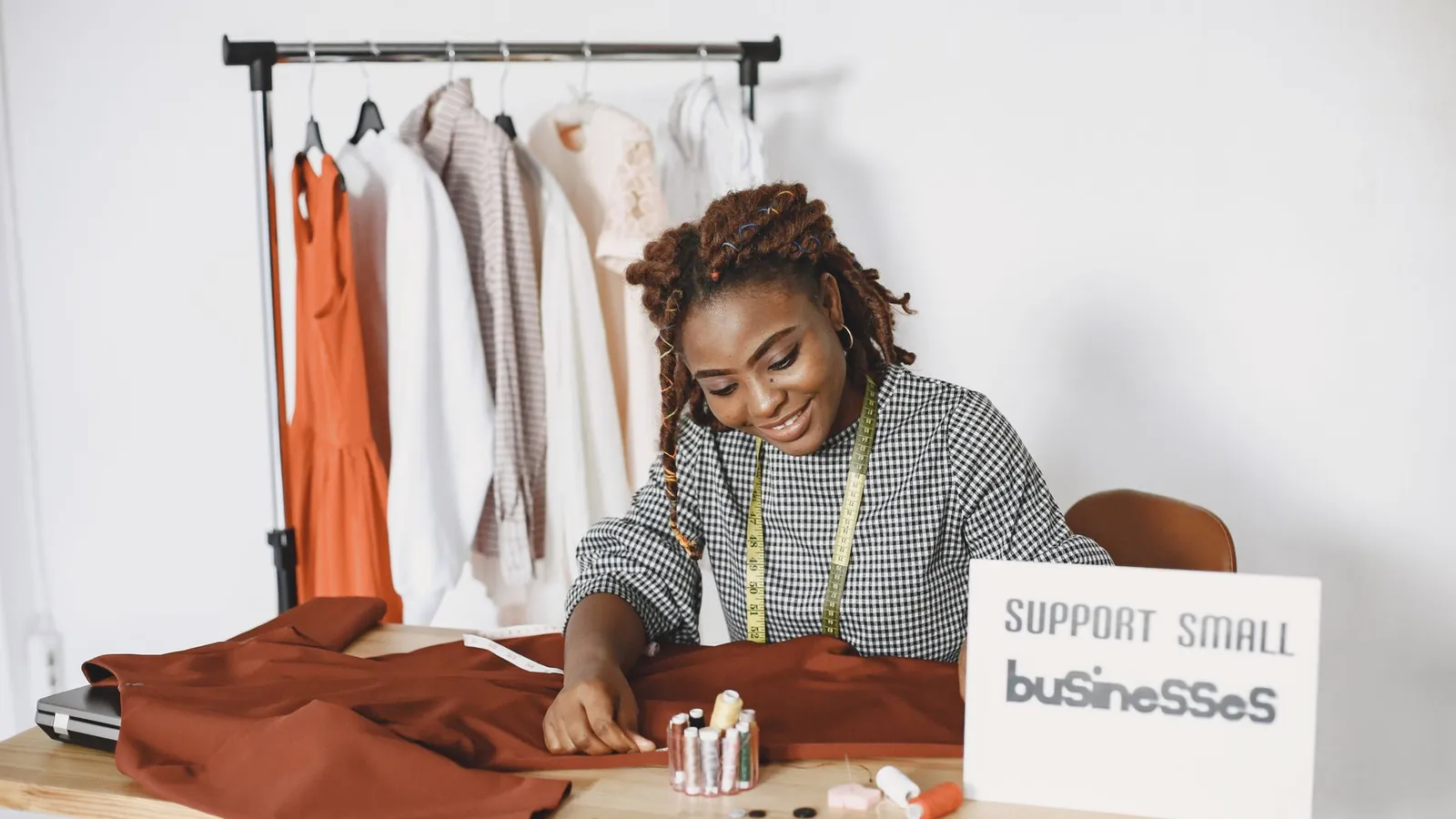 Customisable AI for Small Business: Buy, Customise, or Build